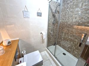 Photo 18- click for photo gallery